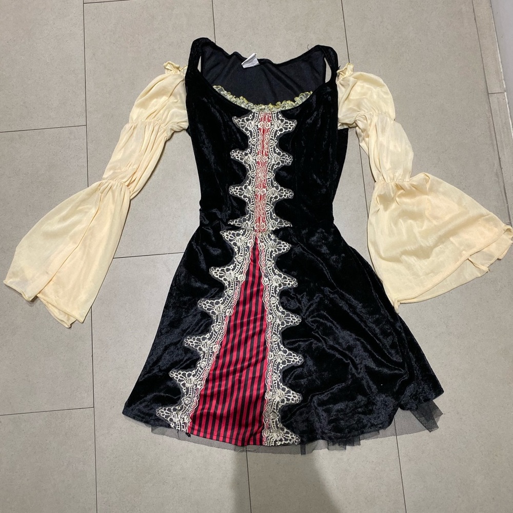 Buccaneer Beauty Costume, One Size Fits Most
